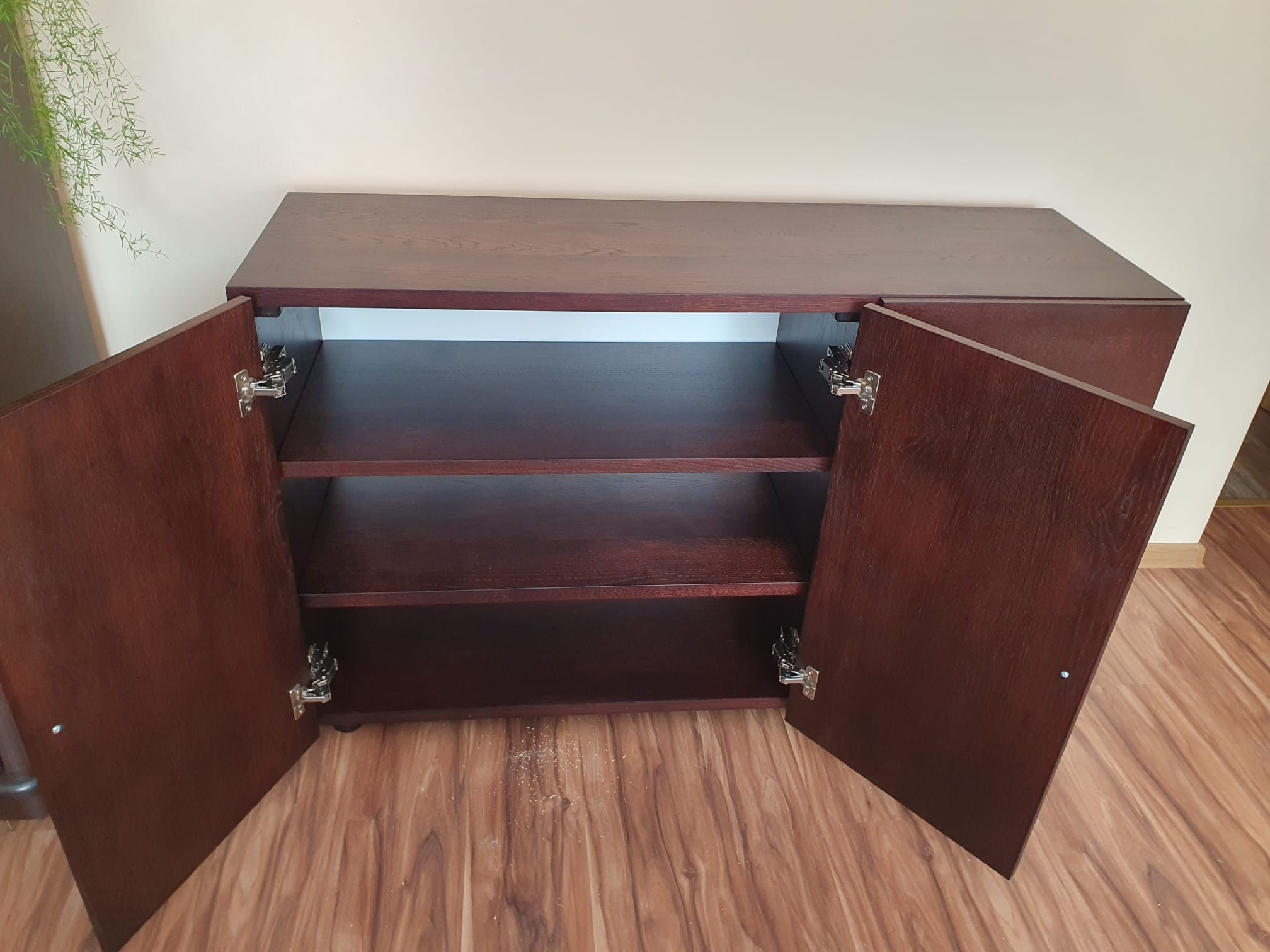 Detal komody dębowej