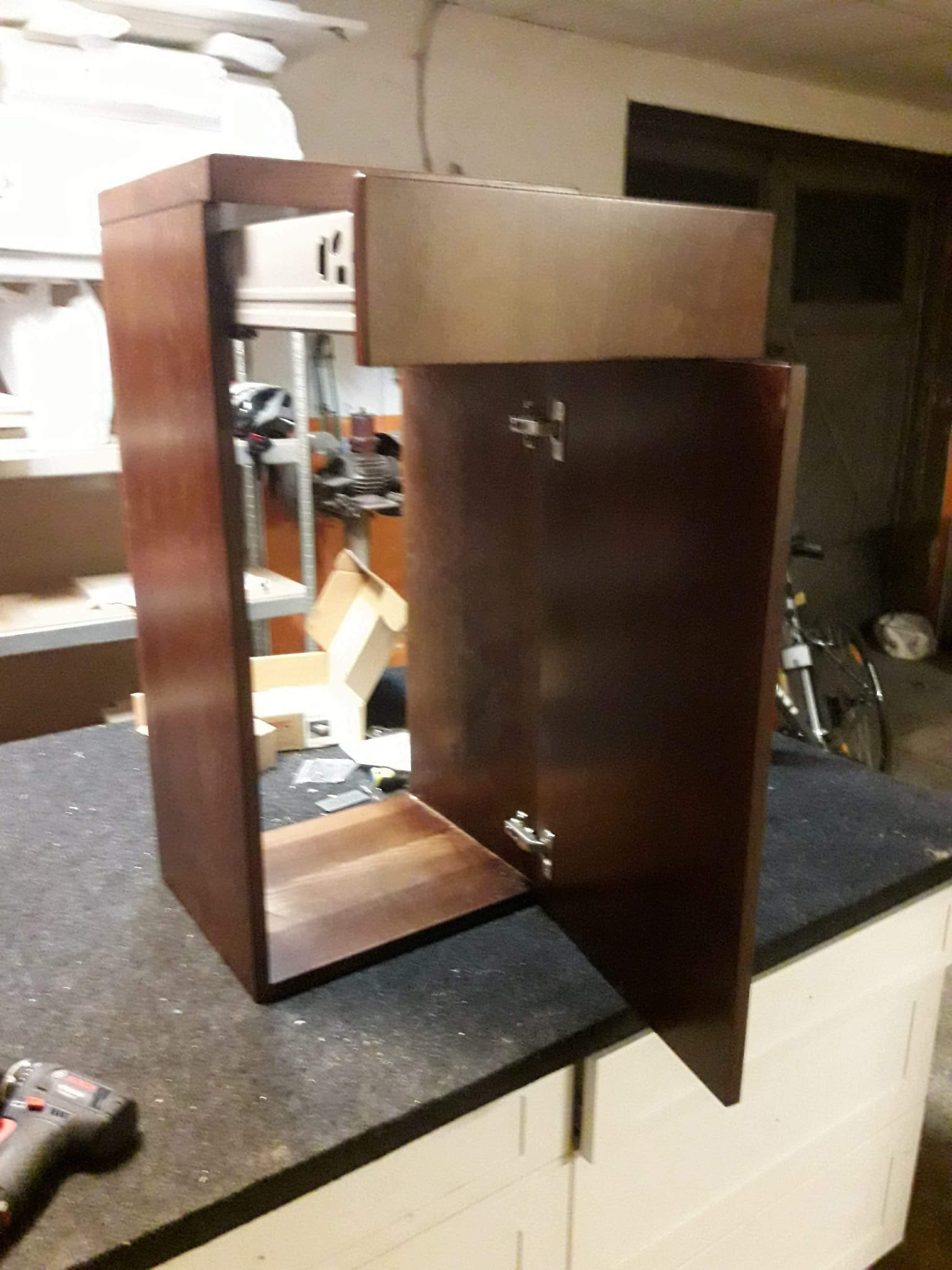 Szafka jesionowa detale